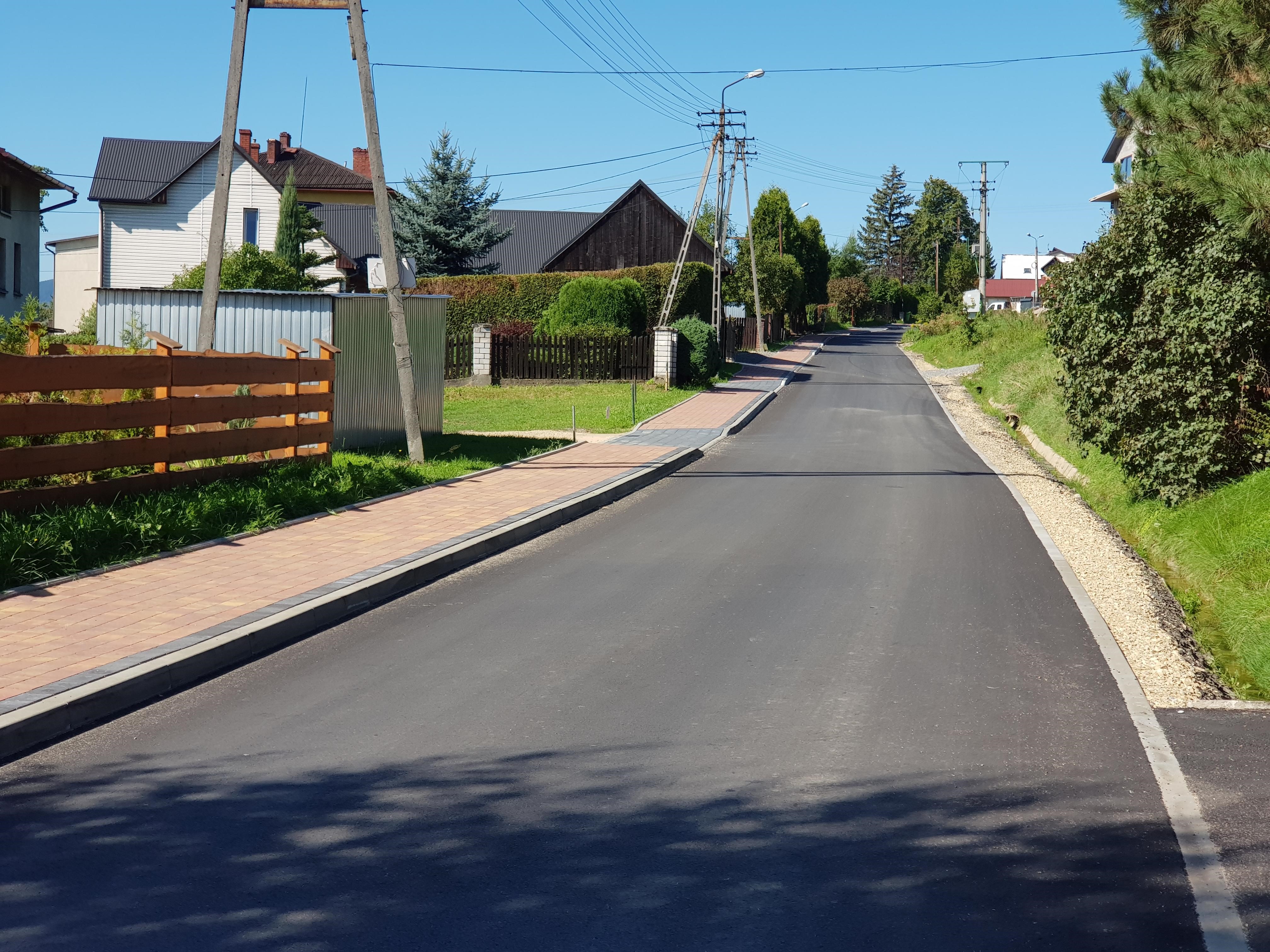 REMONT ULICY KARD. WYSZYŃSKIEGO W ZARZECZU ZAKOŃCZONY